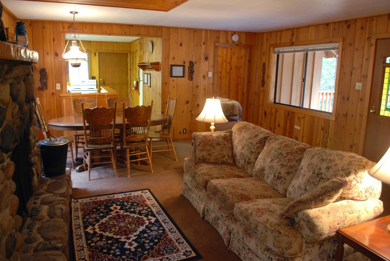 9S Pine Cabin South Wawona 外观 照片
